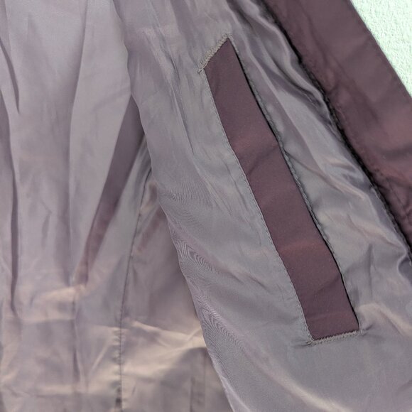 Eddie Bauer XS Women's Down Vest - Picture 4 of 7
